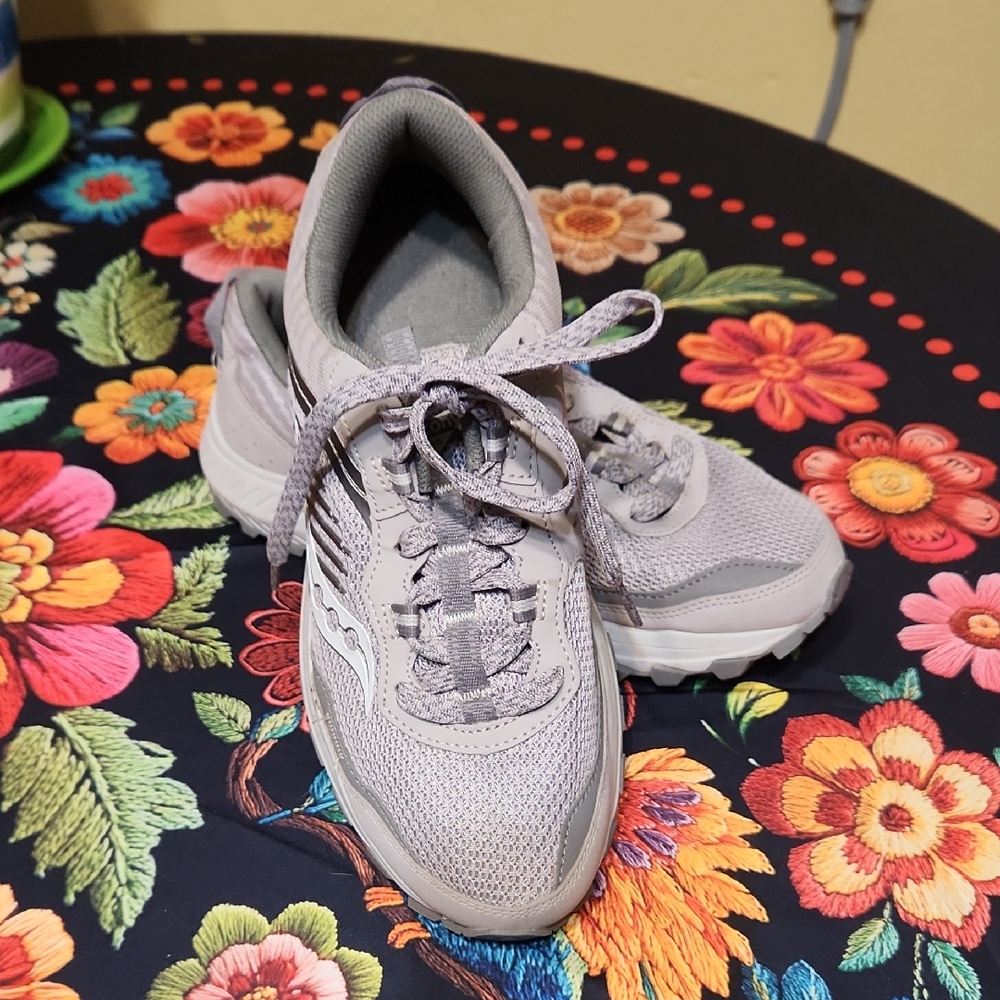 Saucony Women's Gray Athletic Shoes